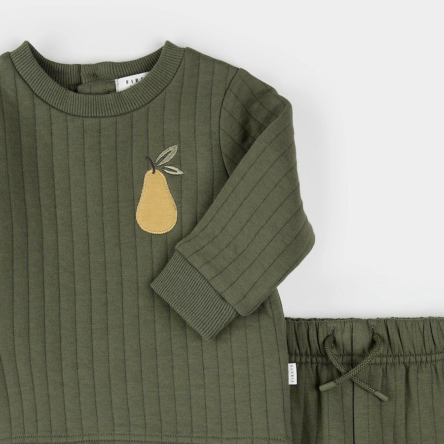Pear Print on Fall Green Quilted Set
