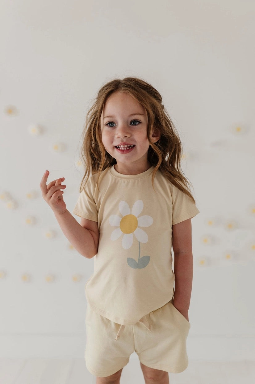 Golden Daisy Girl's Short Sleeve Tee